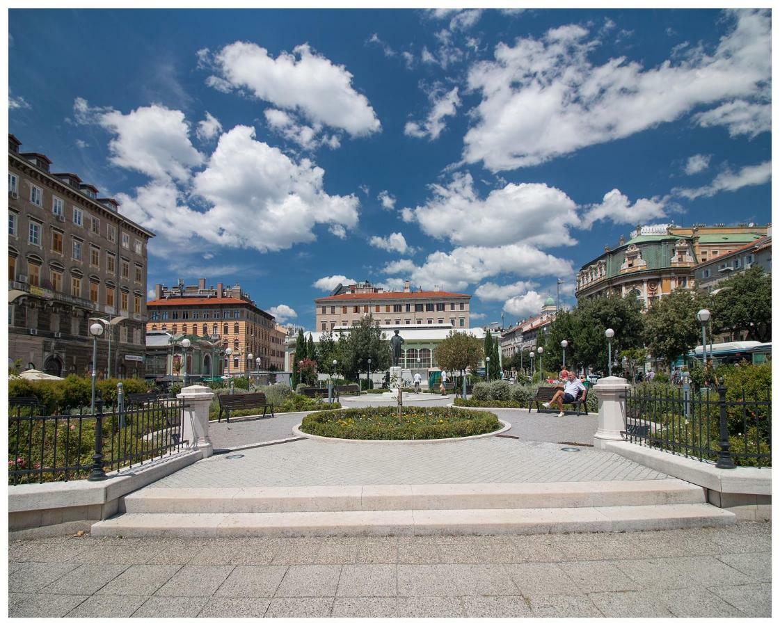 Stylish - Centre Apartment Theatre View Rijeka Exterior foto